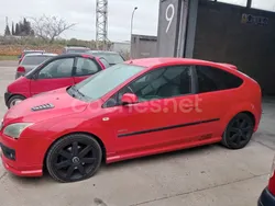 Rojo Usado 2005 Ford Focus Sport Berlina | 3490 € (Precio justo)