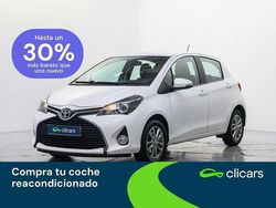 Blanco Usado 2015 Toyota Yaris Active Utilitario | 10.790 € (Precio justo)