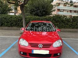 Rojo Usado 2007 VW Golf V Trendline Berlina | 6000 € (Precio justo)