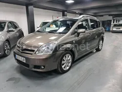 Beige Usado 2005 Toyota Corolla Verso Luna Monovolumen | 5499 € (Un poco caro)