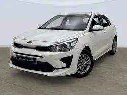 Clear white (ud) Usado 2021 Kia Rio Style Berlina | 14.595 € (Precio justo)