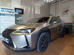 Gris Usado 2021 Lexus UX 250h Business Edition SUV | 28.900 € (Caro)