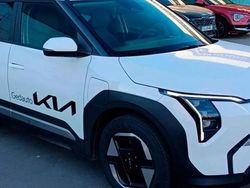 Blanco Nuevo 2024 Kia EV3 SUV | 34.050 € (Precio justo)