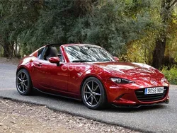 Rojo Usado 2019 Mazda MX5 Inclusive Descapotable | 24.999 € (Precio justo)