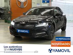 Negro Usado 2023 Skoda Superb SportLine Berlina | 34.950 € (Precio justo)