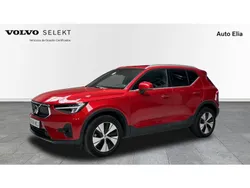 Rojo Usado 2022 Volvo XC40 Core SUV | 34.500 € (Precio justo)