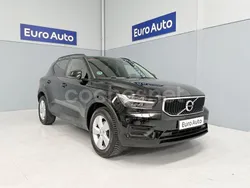 Negro Usado 2021 Volvo XC40 Momentum SUV | 18.900 € (Caro)