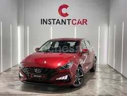 Granate Usado 2021 Hyundai i30 Berlina | 15.490 € (Precio justo)