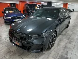 Gris / plata Usado 2024 BMW 550e M Sport Berlina | 81.990 €