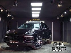 Negro Usado 2018 Porsche Cayenne Turbo SUV | 56.990 €