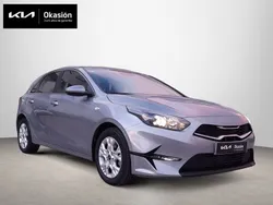 Gris Nuevo 2024 Kia Ceed Berlina | 22.490 € (Precio justo)