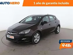 Marrón Usado 2015 Opel Astra Selective Berlina | 10.099 € (Precio justo)