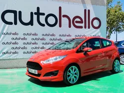 Rojo Usado 2016 Ford Fiesta Sport Utilitario | 7490 € (Buen precio)