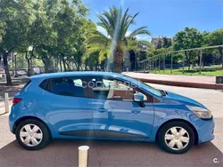 Azul Usado 2013 Renault Clio IV Expression Berlina | 8900 € (Un poco caro)