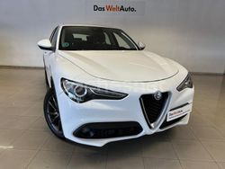 Blanco Usado 2017 Alfa Romeo Stelvio Super SUV | 22.490 € (Un poco caro)
