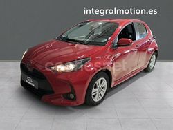 Rojo Usado 2024 Toyota Yaris Edition Berlina | 19.990 € (Un poco caro)