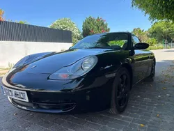 Negro Usado 2001 Porsche 911 Carrera 4 Coupe | 32.500 €