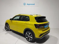 Amarillo Usado 2024 VW T-Cross R-line SUV | 27.825 € (Precio justo)