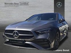 Gris / plateado Usado 2024 Mercedes A200 AMG line | 37.900 € (Precio justo)