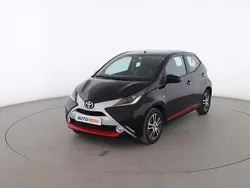 Negro Usado 2017 Toyota Aygo X-play Utilitario | 10.199 € (Precio justo)