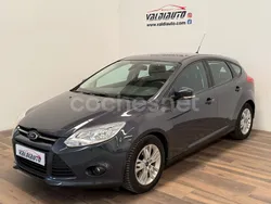 Gris / plata Usado 2011 Ford Focus Trend Berlina | 8900 € (Precio justo)