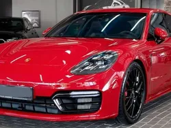 Rojo Usado 2022 Porsche Panamera GTS Sport Turismo Berlina | 139.900 € (Un poco caro)