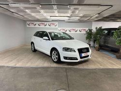Blanco Usado 2011 Audi A3 Sportback Attraction Berlina | 8800 € (Buen precio)