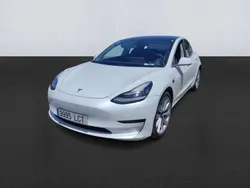 Blanco Usado 2019 Tesla Model 3 Standard Range Berlina | 26.499 € (Caro)