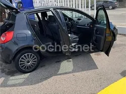 Negro Usado 2006 Renault Clio II Campus Berlina | 2300 € (Precio justo)