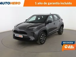 Gris Usado 2023 Toyota Yaris Hybrid Active | 25.499 €