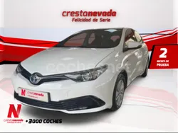 Blanco Usado 2018 Toyota Auris Hybrid Business Edition Berlina | 14.990 € (Precio justo)
