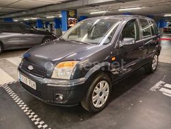 Gris / plata Usado 2007 Ford Fusion Trend Berlina | 3900 € (Un poco caro)