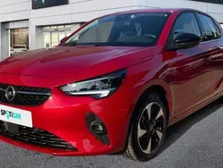 Blanco Usado 2022 Opel Corsa-e Elegance Utilitario | 20.900 € (Un poco caro)