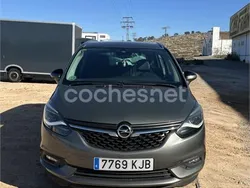 Gris / plata Usado 2018 Opel Zafira Excellence Monovolumen | 13.999 € (Un poco caro)