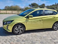 Amarillo Usado 2024 Hyundai i20 Berlina | 15.200 € (Buen precio)