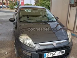 Gris / plata Usado 2011 Fiat Punto Evo Dynamic Utilitario | 4400 € (Precio justo)