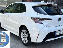 Blanco Usado 2021 Toyota Corolla Active Utilitario | 13.600 € (Buen precio)
