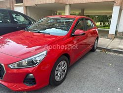 Rojo Usado 2018 Hyundai i30 Berlina | 7000 €