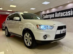 Blanco Usado 2011 Mitsubishi Outlander SUV | 8500 € (Precio justo)