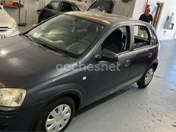 Gris / plata Usado 2006 Opel Corsa Familiar | 2000 € (Buen precio)