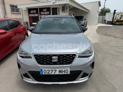 Gris / plata Usado 2023 Seat Arona Xperience SUV | 17.999 € (Precio justo)