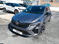 Gris / plata Usado 2023 Renault Clio V Techno Berlina | 18.950 € (Caro)