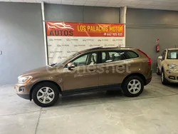 Beige Usado 2009 Volvo XC60 Momentum SUV | 8890 € (Precio justo)