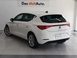 Blanco Usado 2024 Seat Leon Style | 22.500 € (Super precio)