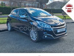 Negro Usado 2018 Peugeot 208 Style Utilitario | 8900 € (Precio justo)