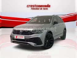 Gris / plata Usado 2023 VW Tiguan Allspace R-line SUV | 46.400 €