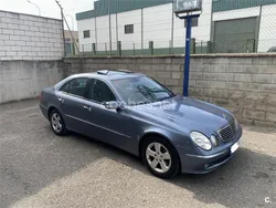 Azul Usado 2006 Mercedes E280 Avantgarde Berlina | 9500 € (Precio justo)