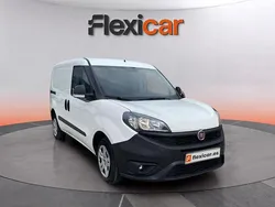Blanco Usado 2022 Fiat Doblò Monovolumen | 10.690 € (Buen precio)