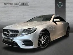 Gris / plateado Usado 2019 Mercedes E220 AMG line Coupe | 39.900 € (Precio justo)