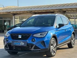 Azul Usado 2022 Seat Arona FR SUV | 20.990 € (Un poco caro)
